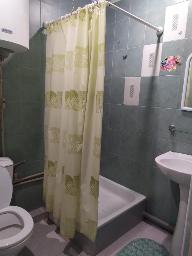 Квартира В Гаграх Apartamento Exterior foto