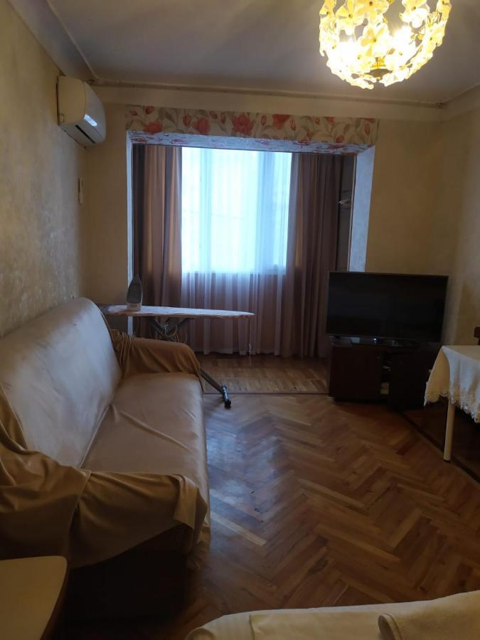 Квартира В Гаграх Apartamento Exterior foto